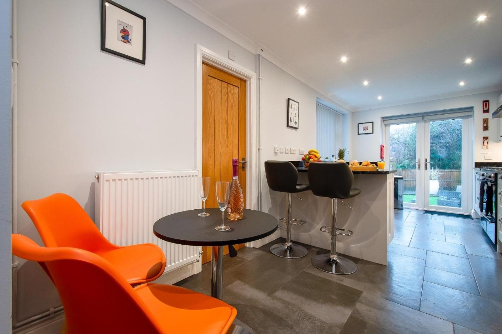 Casa One Hundred - A Beautiful 4 Bed House On The Beach Front Swansea Esterno foto