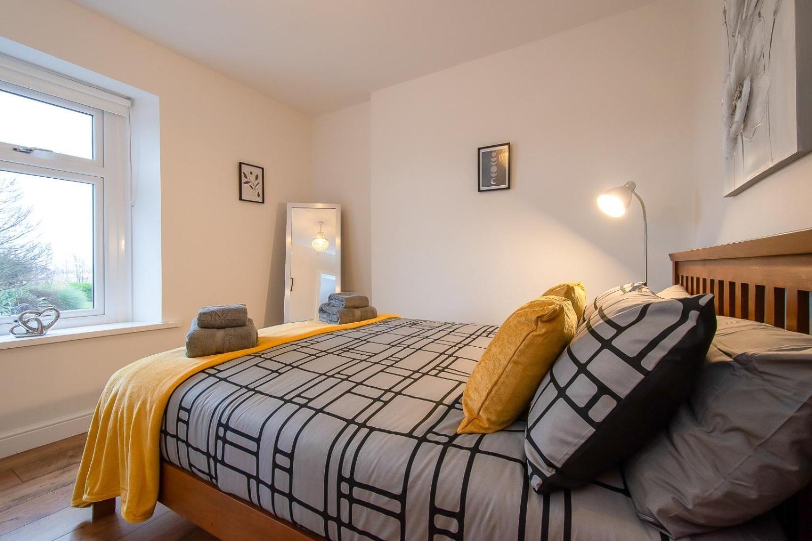 Casa One Hundred - A Beautiful 4 Bed House On The Beach Front Swansea Esterno foto
