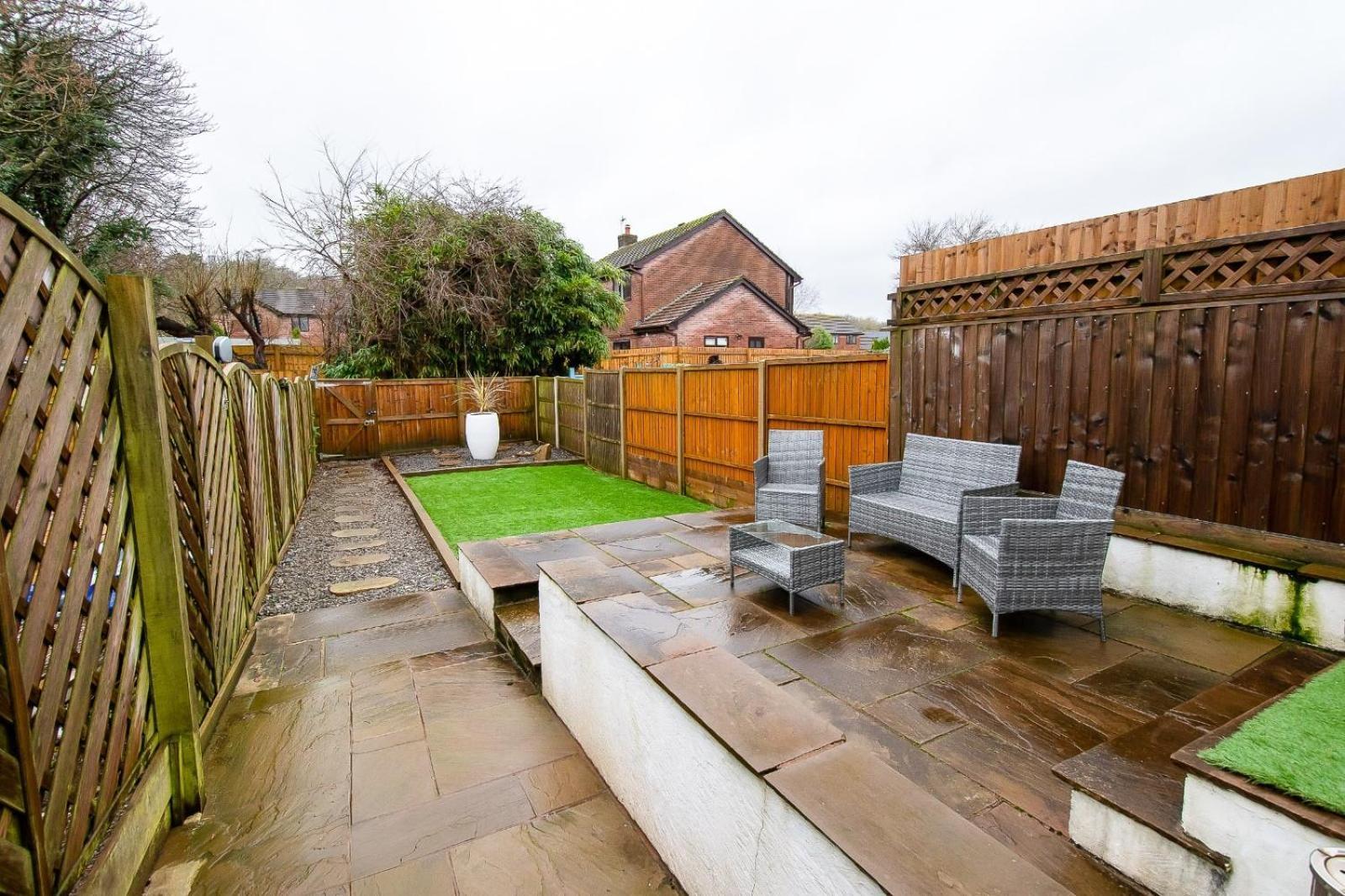 Casa One Hundred - A Beautiful 4 Bed House On The Beach Front Swansea Esterno foto