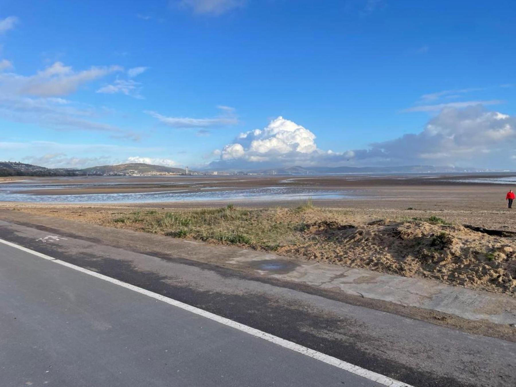 Casa One Hundred - A Beautiful 4 Bed House On The Beach Front Swansea Esterno foto